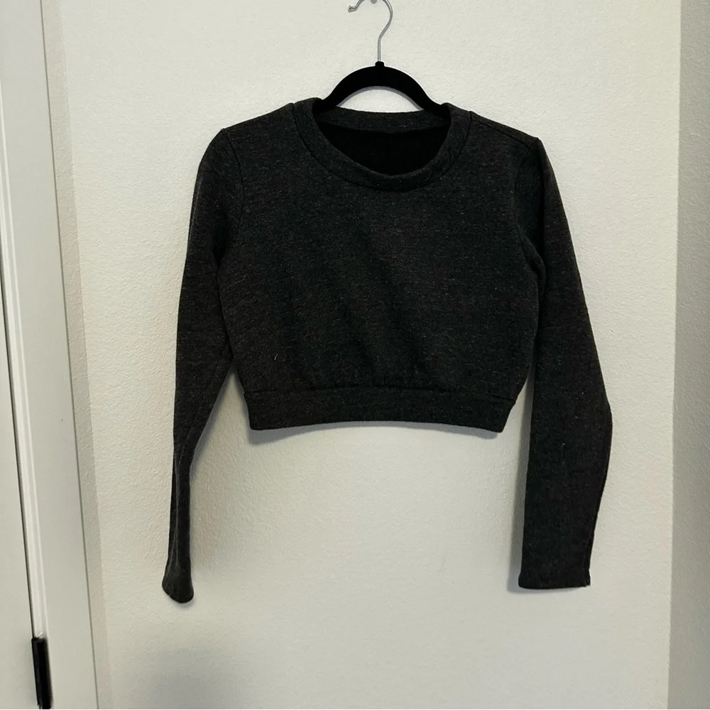ALO Yoga Elite Long Sleeve Crop Top Sweatshirt Fleece Lined Charcoal Size Small
